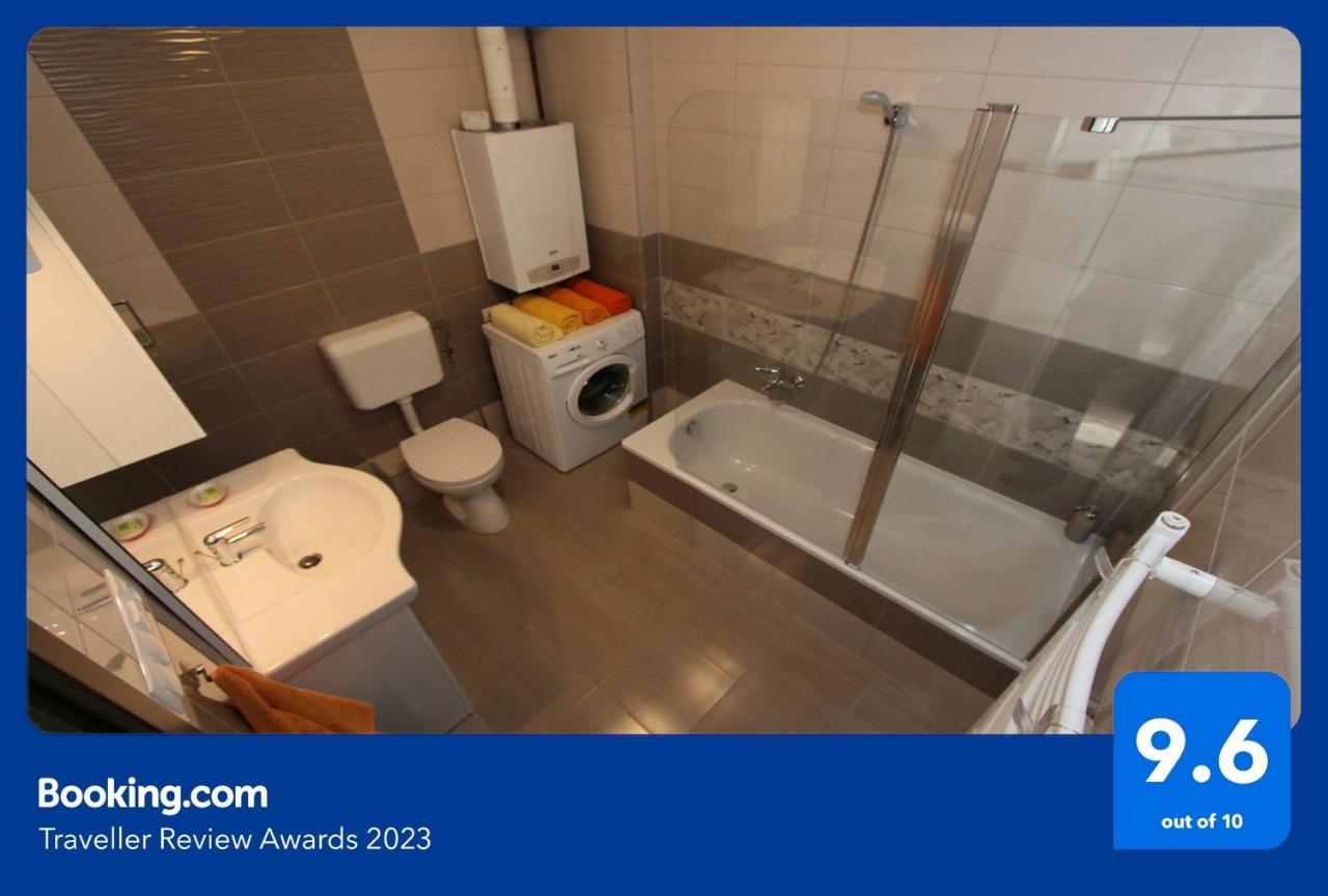 Blonde River Apartman Soter Szeged Eksteriør billede